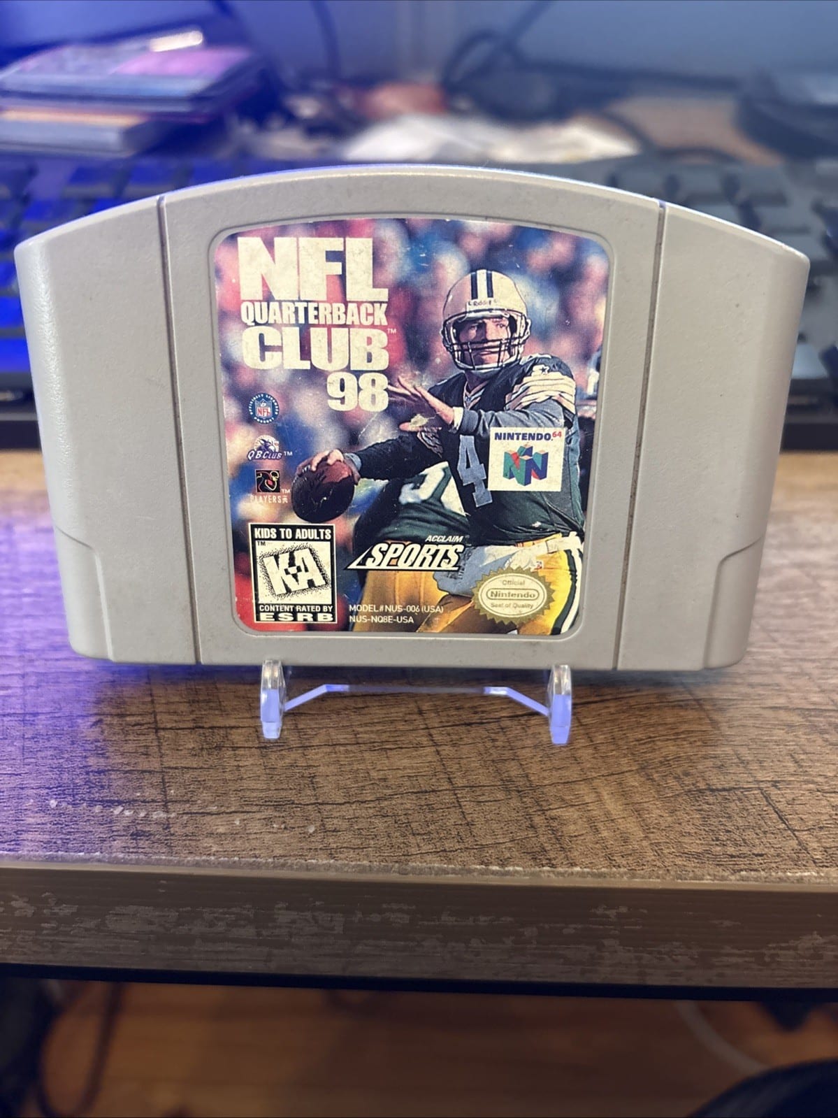 NFL Quarterback Club 98 (Nintendo 64, N64) Authentic Tested, photo
